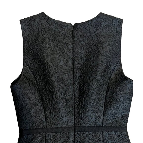 Halston Heritage Women's Sleeveless Embroidery Sheath Cocktail Dress - Picture 5 of 7